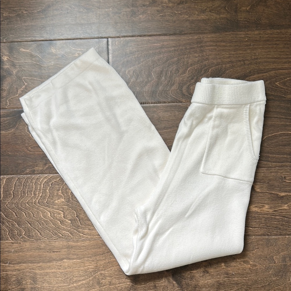 Sincerely Jules white sweater like pants